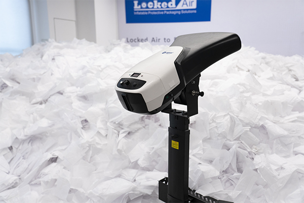 Máquina para rellenar vacíos de papel Kraft LockedPaper-F1